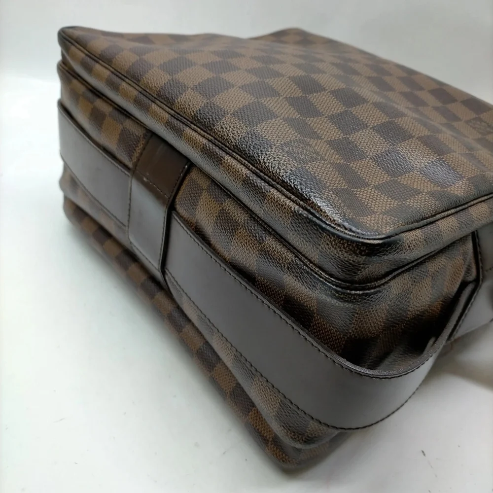 Louis Vuitton Damier Naviglio Messenger Bag - Picture 13 of 15